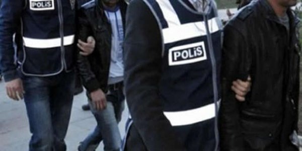 Turkey sacks over 200 servicemen