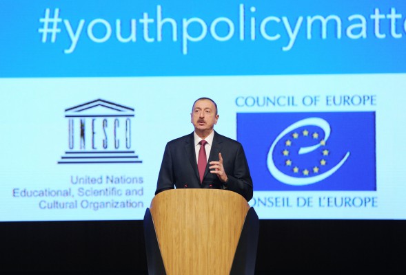 President Aliyev stresses importance of youth forum