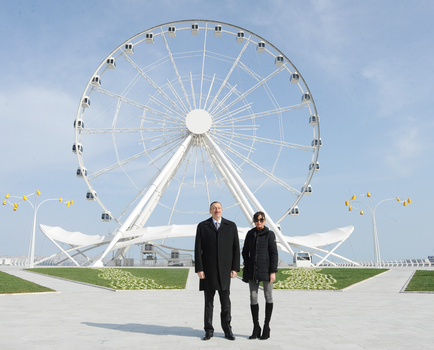 President Aliyev opens observation wheel in Baku Boulevard