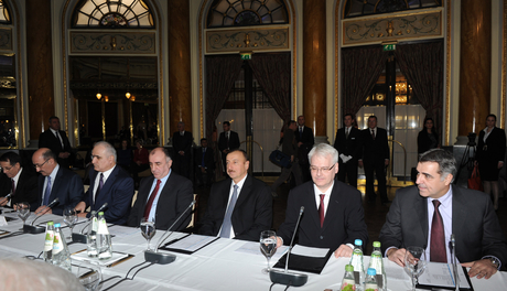 Azerbaijani, Croatian Presidents meet businessmen in Zagreb
