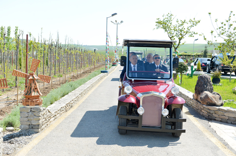President Aliyev visits Qobustan Bagh-Baghat Center