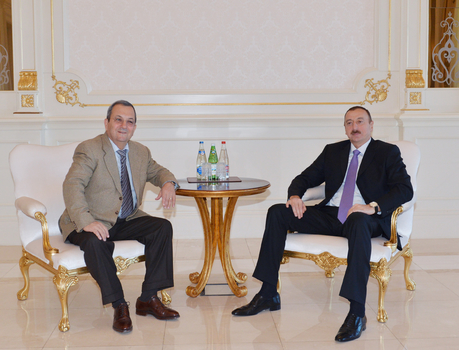 Azerbaijani President receives former Israeli Premier