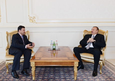 Azerbaijani president receives credentials from ambassadors of several countries