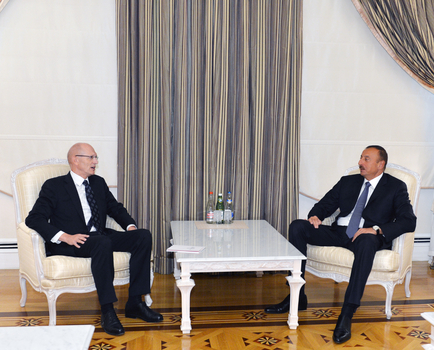 Azerbaijani President receives outgoing German ambassador