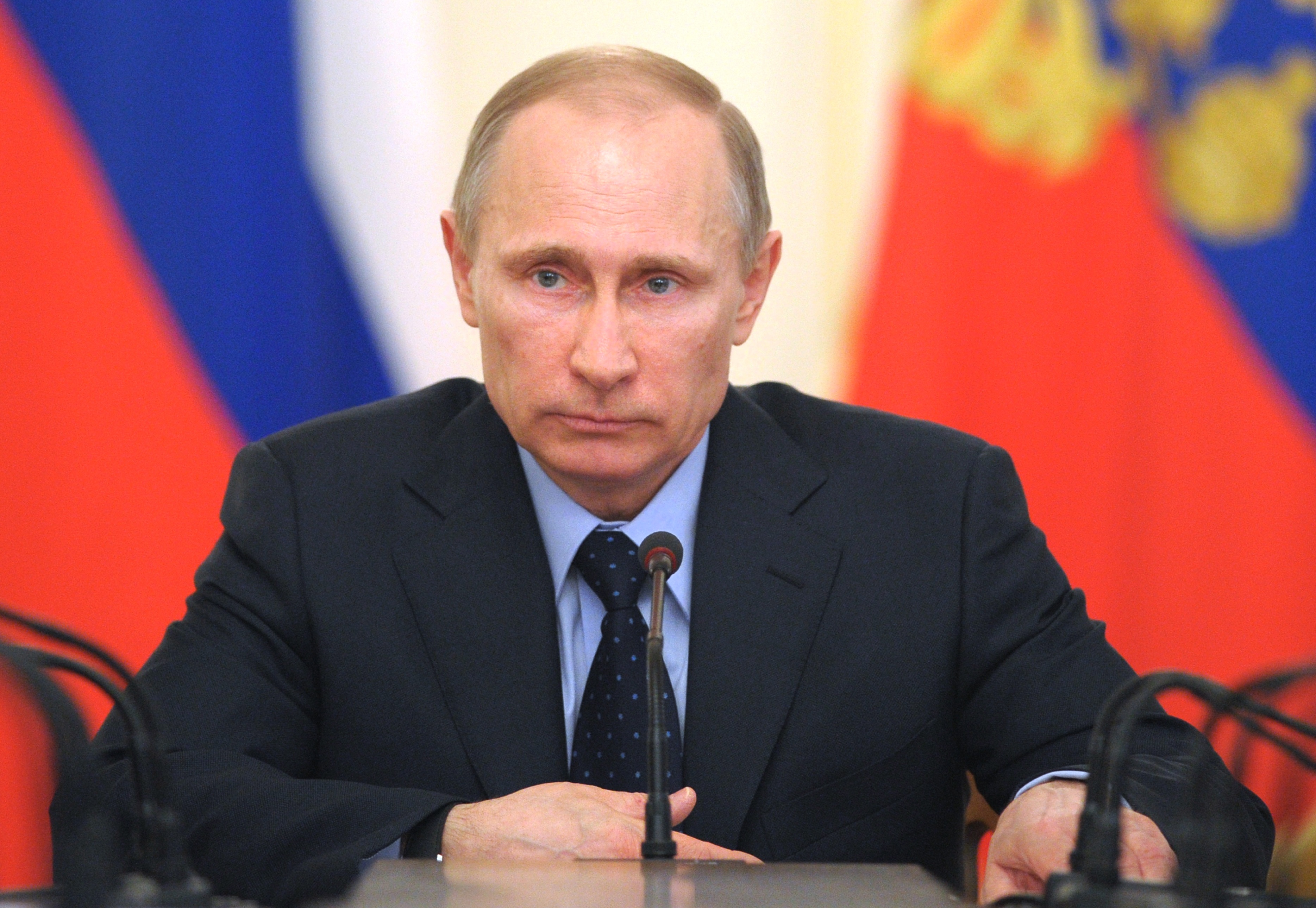 Putin dismisses head of administration