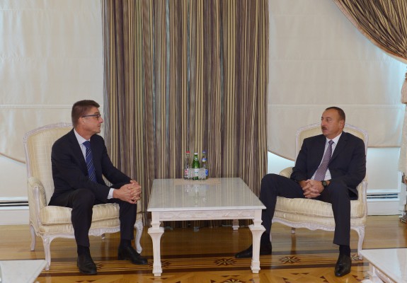 President Aliyev receives German parliamentary member