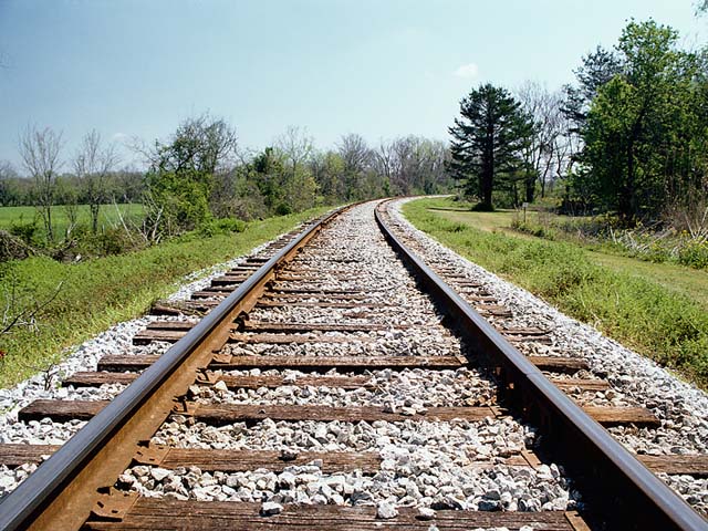 Iran-Azerbaijan railroad to realize North-South corridor