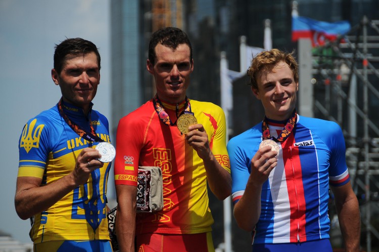 Spanish athlete wins gold medal in men’s road race