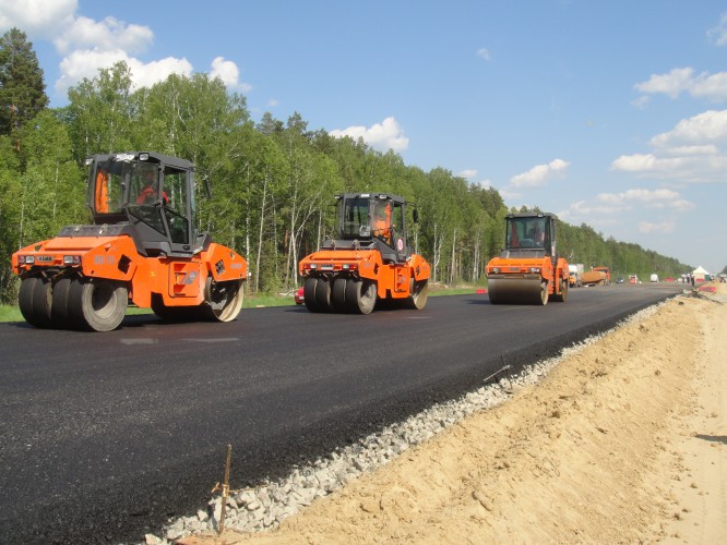 President Aliyev issues funds for highway construction in Guba