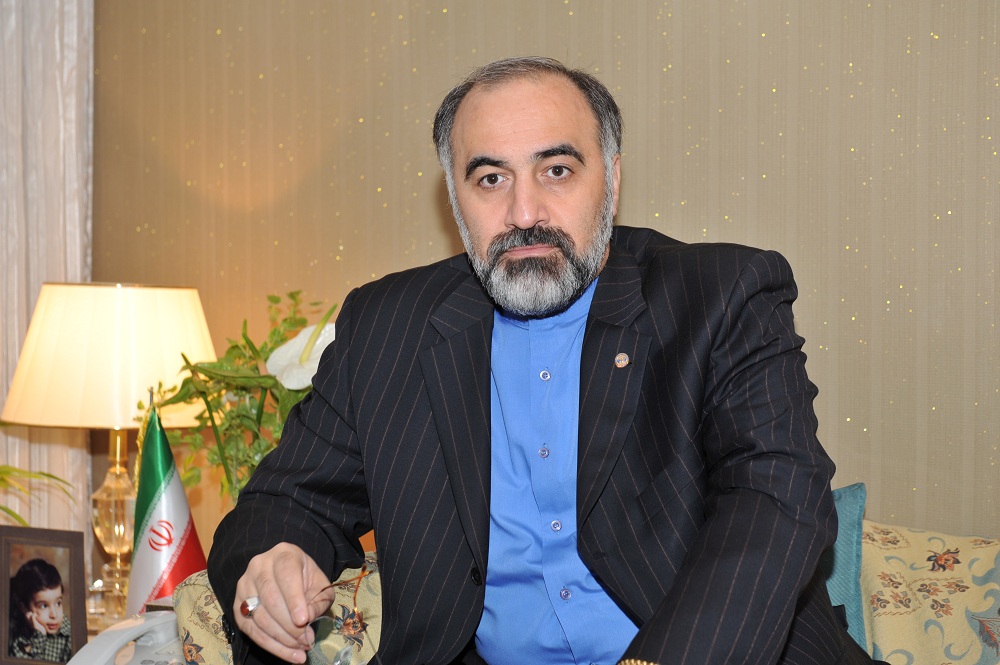 Iran needs decisive steps to overcome economic crisis