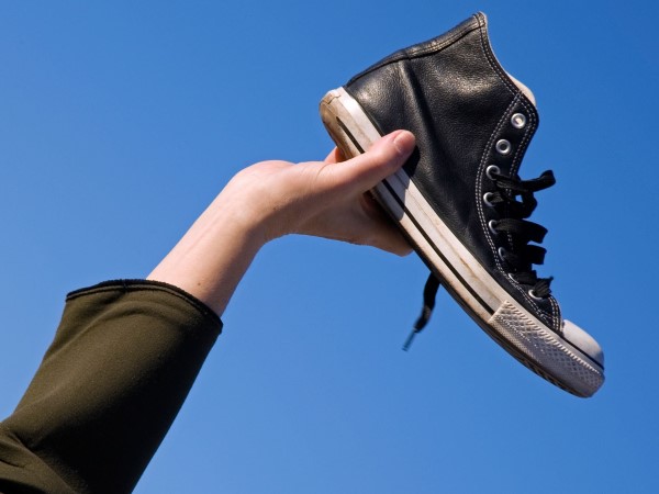 Armenian police on alert after shoe-throwing