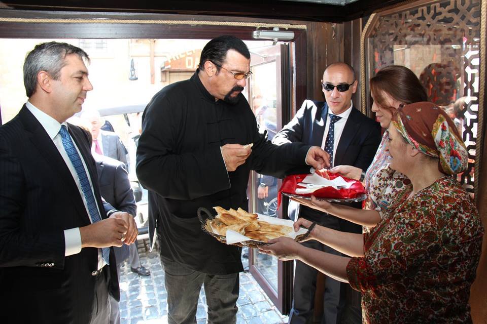 Hollywood Actor Steven Seagal impressed with all that Baku has to offer