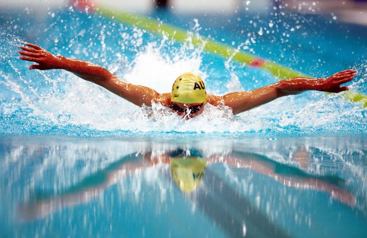 Azerbaijani swimmer wins 4 medals in Dubai