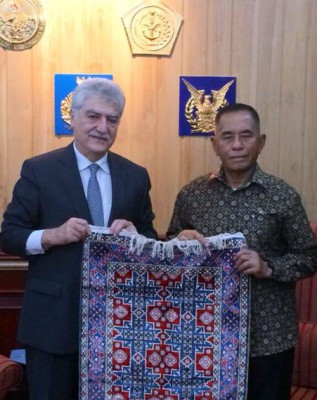 Indonesia, Azerbaijan mull cooperation in defense sector