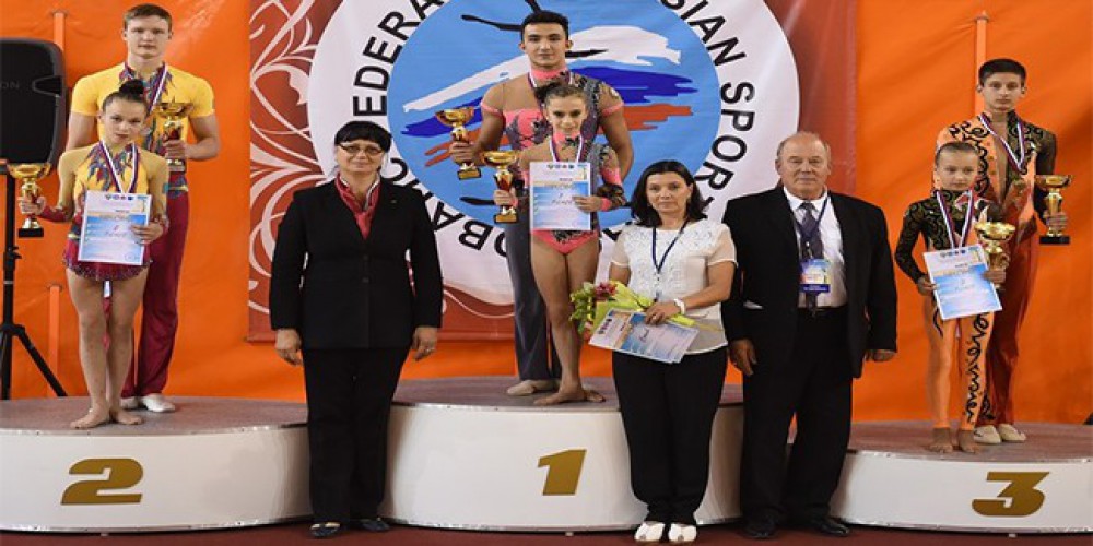 Azerbaijani acrobats win gold, silver at Volkov Cup
