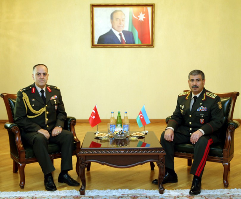 Azerbaijan, Turkey discuss military situation in region