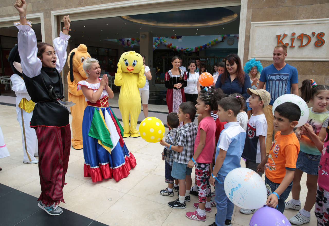 Heydar Aliyev Foundation organizes fun day for children