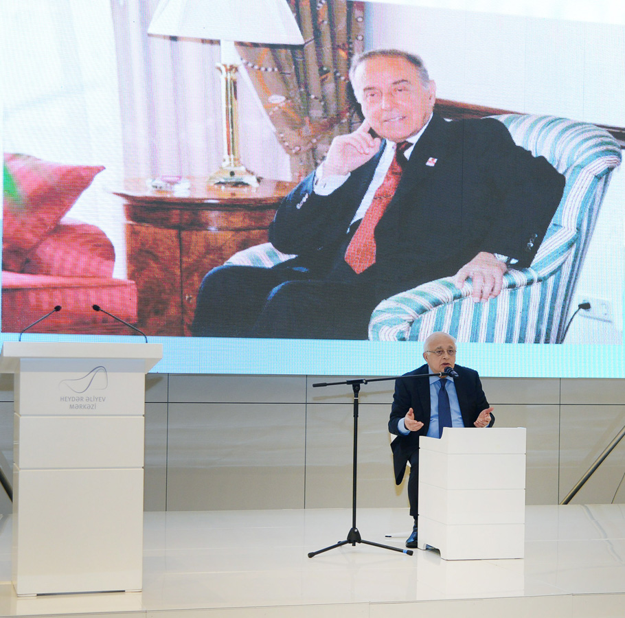 Heydar Aliyev's heritage remembered in Baku