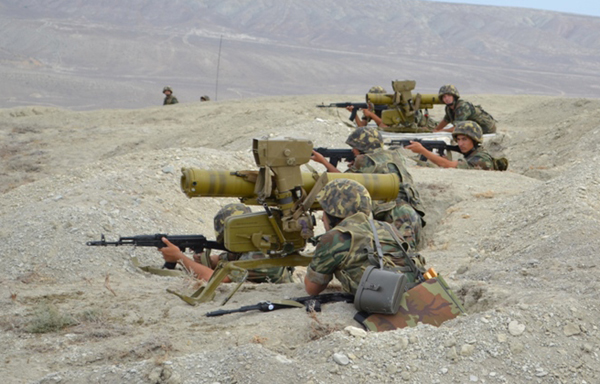 Azerbaijani army stages anti-tank drills
