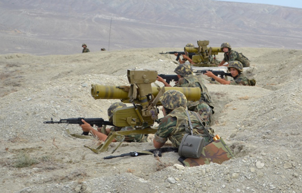 Azerbaijani army stages anti-tank drills