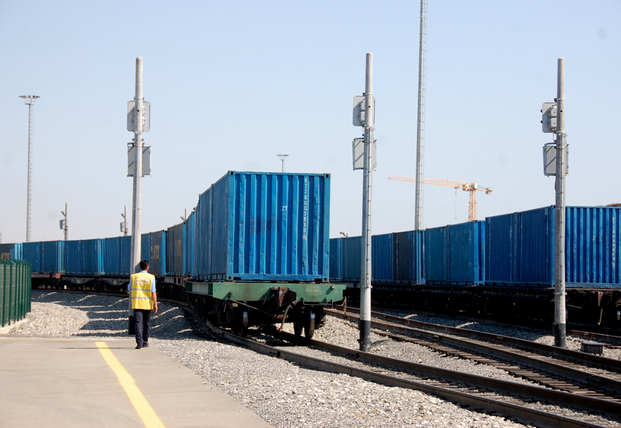 Over 50 trains will pass Azerbaijan via TITR project in 2016