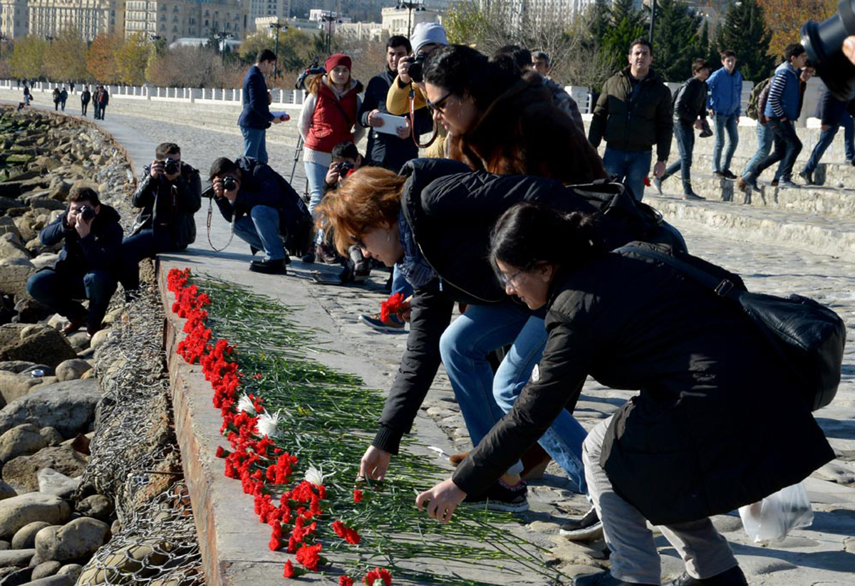 Azerbaijan mourns for victims of tragic sea accident