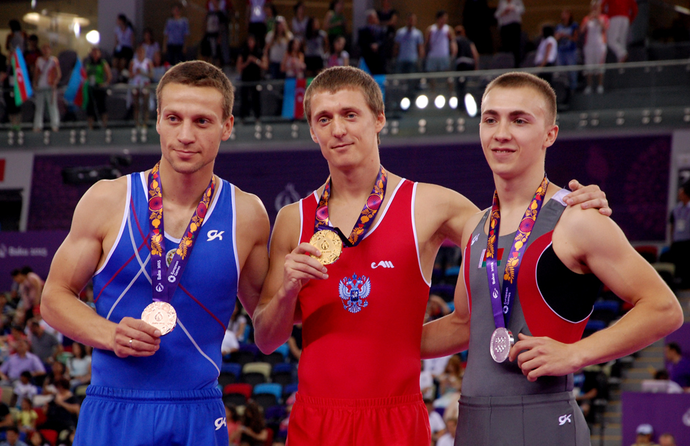 Award ceremony held for winners of trampoline event