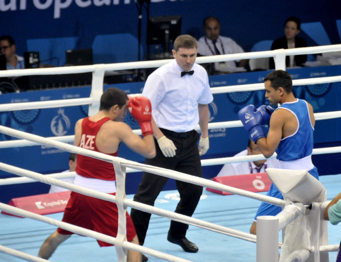 Azerbaijani boxer advances to finals at Baku 2015