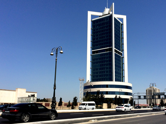 SOFAZ sells over $1.3B to Azerbaijani banks