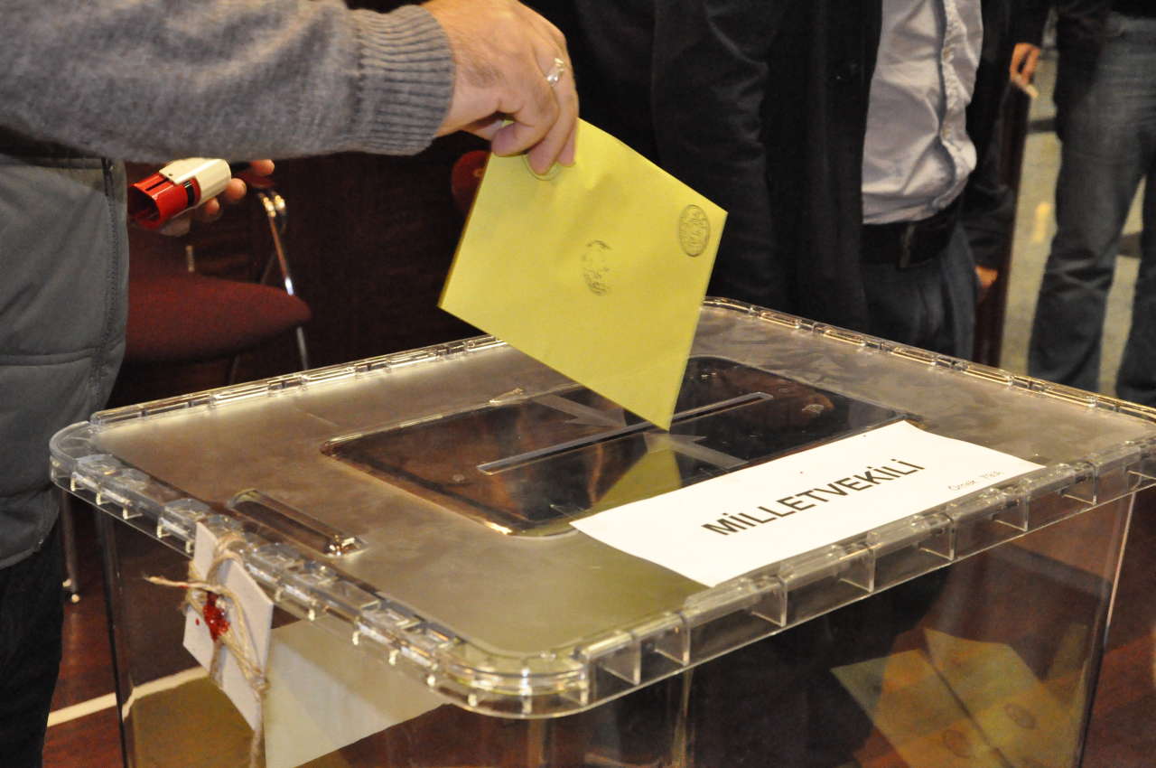 Turkey may hold snap parliamentary election
