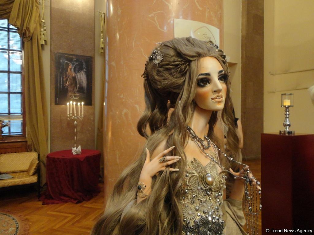 Wonderland for adults: exhibition of dolls opens in Baku
