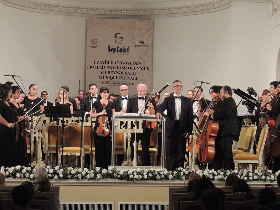 Baku treated to rare concert of Azerbaijani and Italian musicians