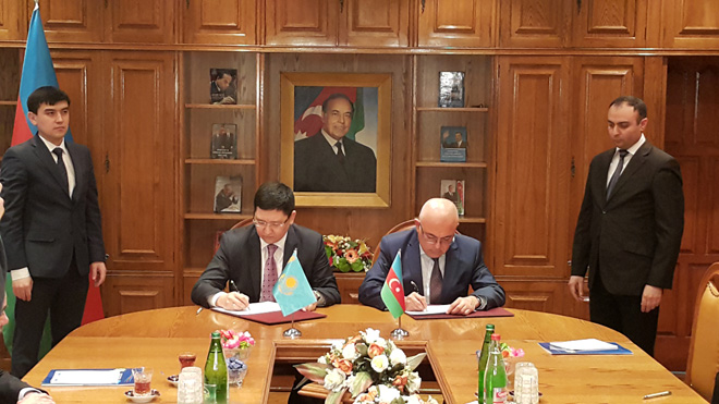 Azerbaijani, Kazakh customs to expand co-op