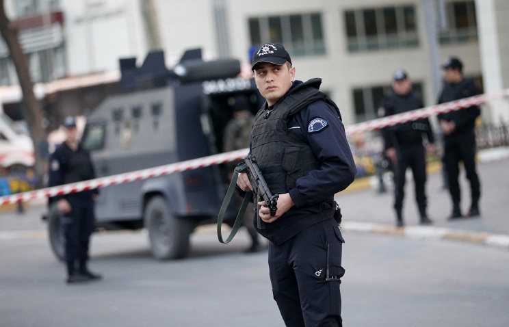 Police cordon off Istanbul’s Gezi Park