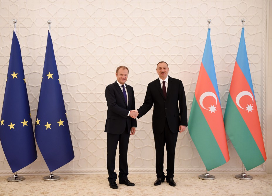 President of European Council officially welcomed in Baku