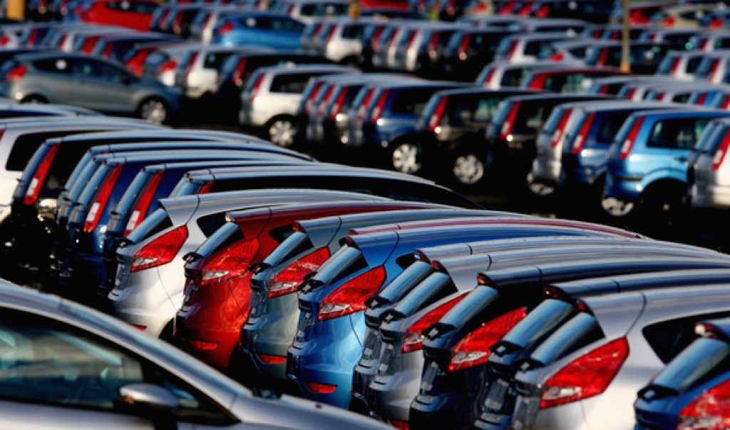 Car imports continue sharp decline in Azerbaijan