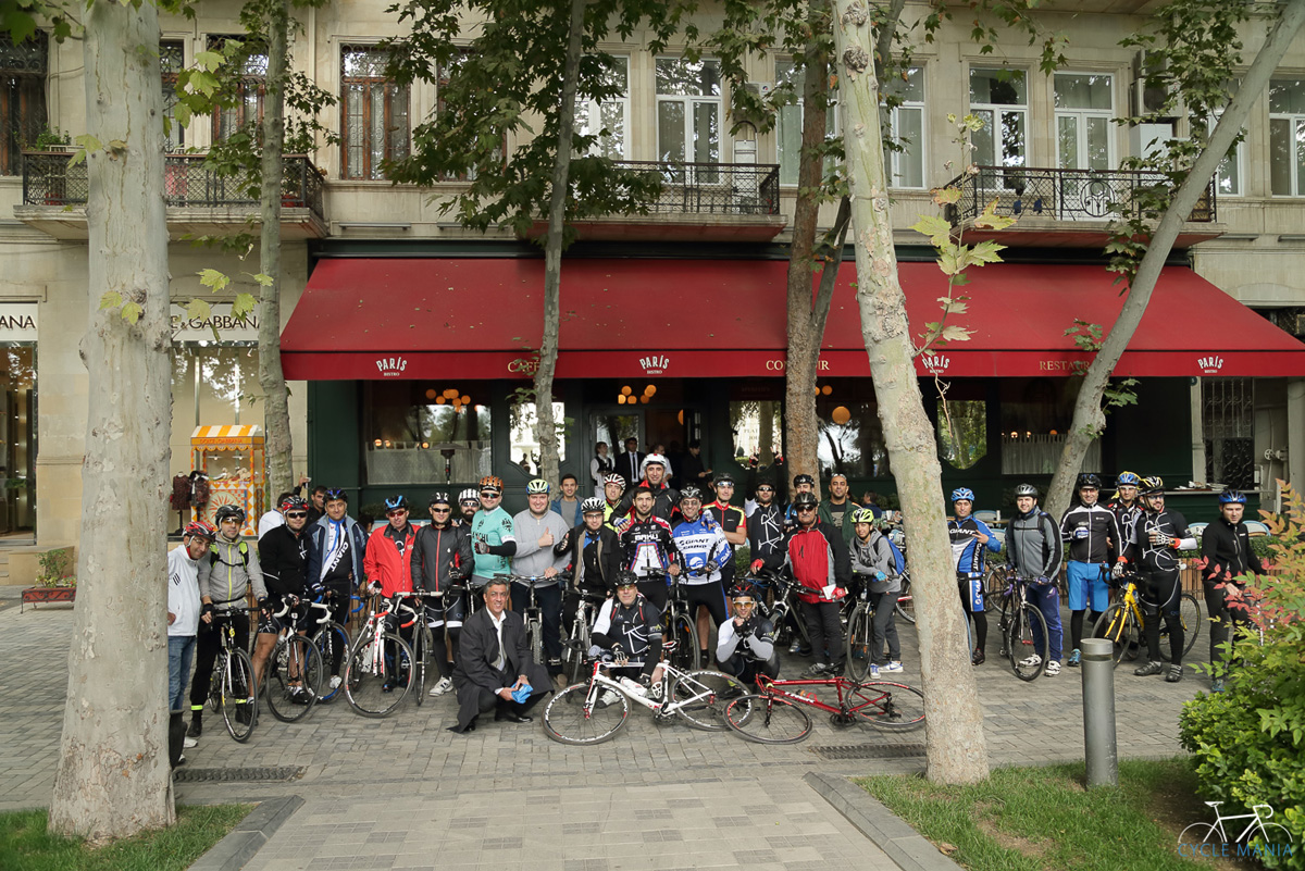 Exciting cycle race runs through Baku streets