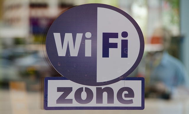 Free Wi-Fi enters another park of Baku