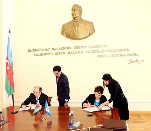 Azerbaijan, WB ink credit agreement